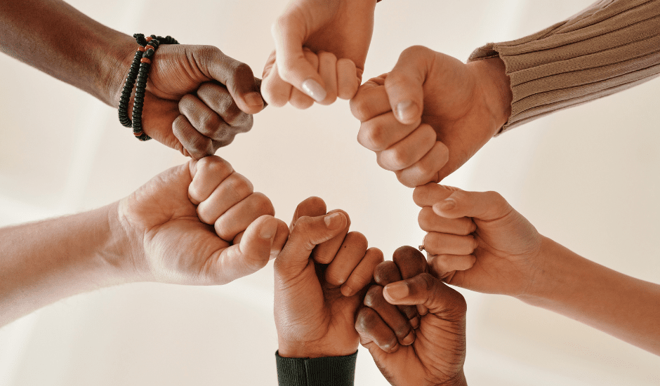 Choosing Supportive People When Rebuilding Your Life